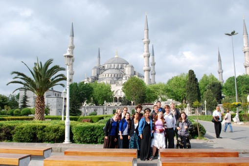 Group photo in front of the Blue Mosque.